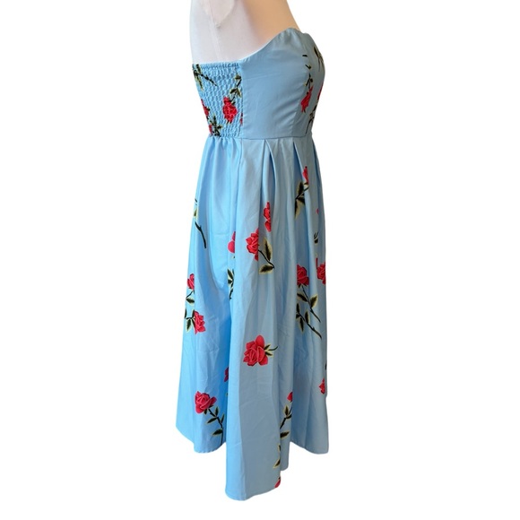 Blue Floral Strapless Dress - Picture 9 of 11